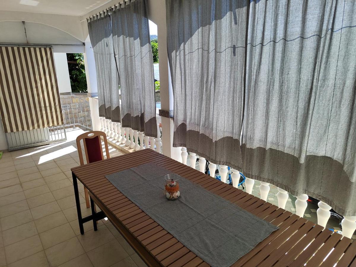 Mali Mate Apartment