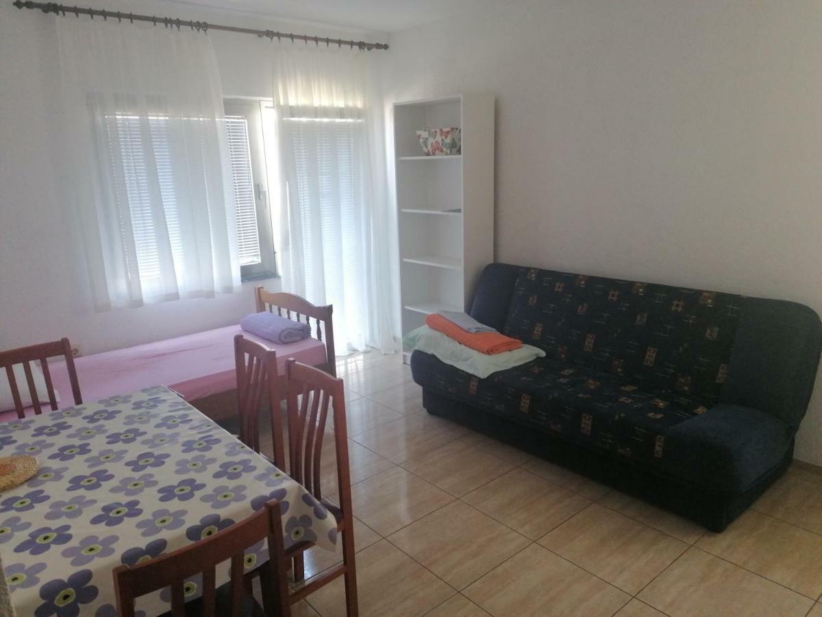 Mali Mate Apartment